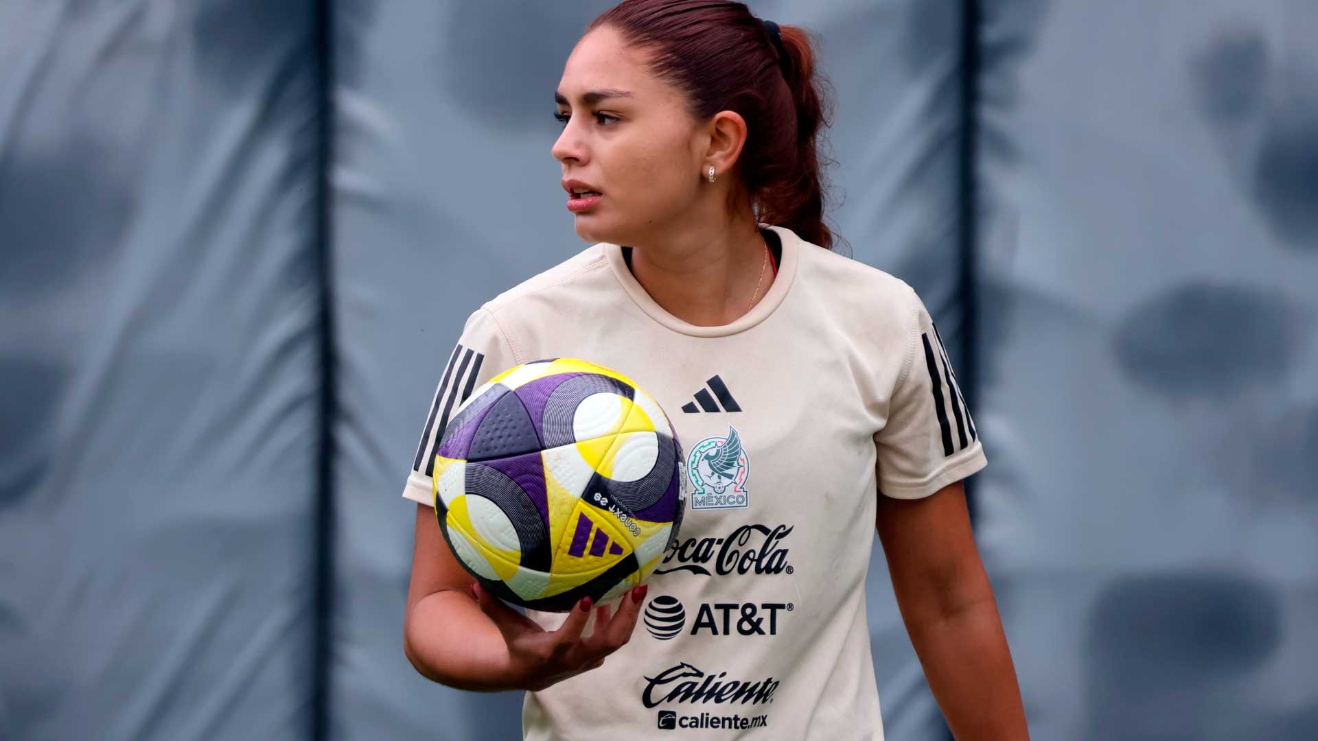 Jana Gutiérrez y otras jugadoras el Tri Sub-23 trabajaron con la Mayor en el CAR